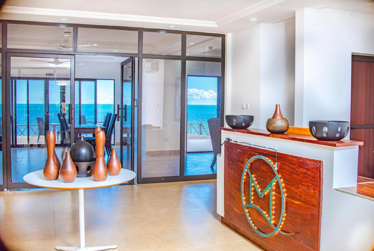 Majula Boutique Hotel Serrekunda Eksteriør billede